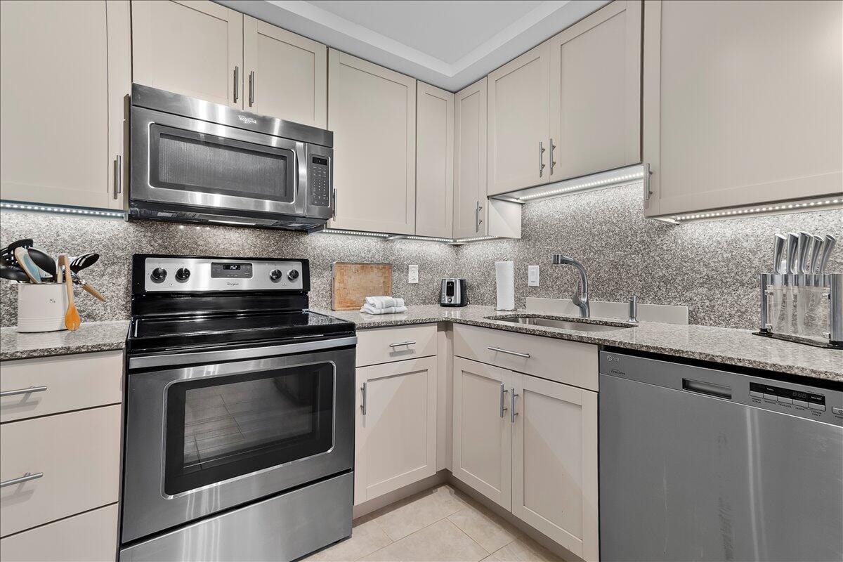 4511 S Ocean Boulevard 805 — photo 8