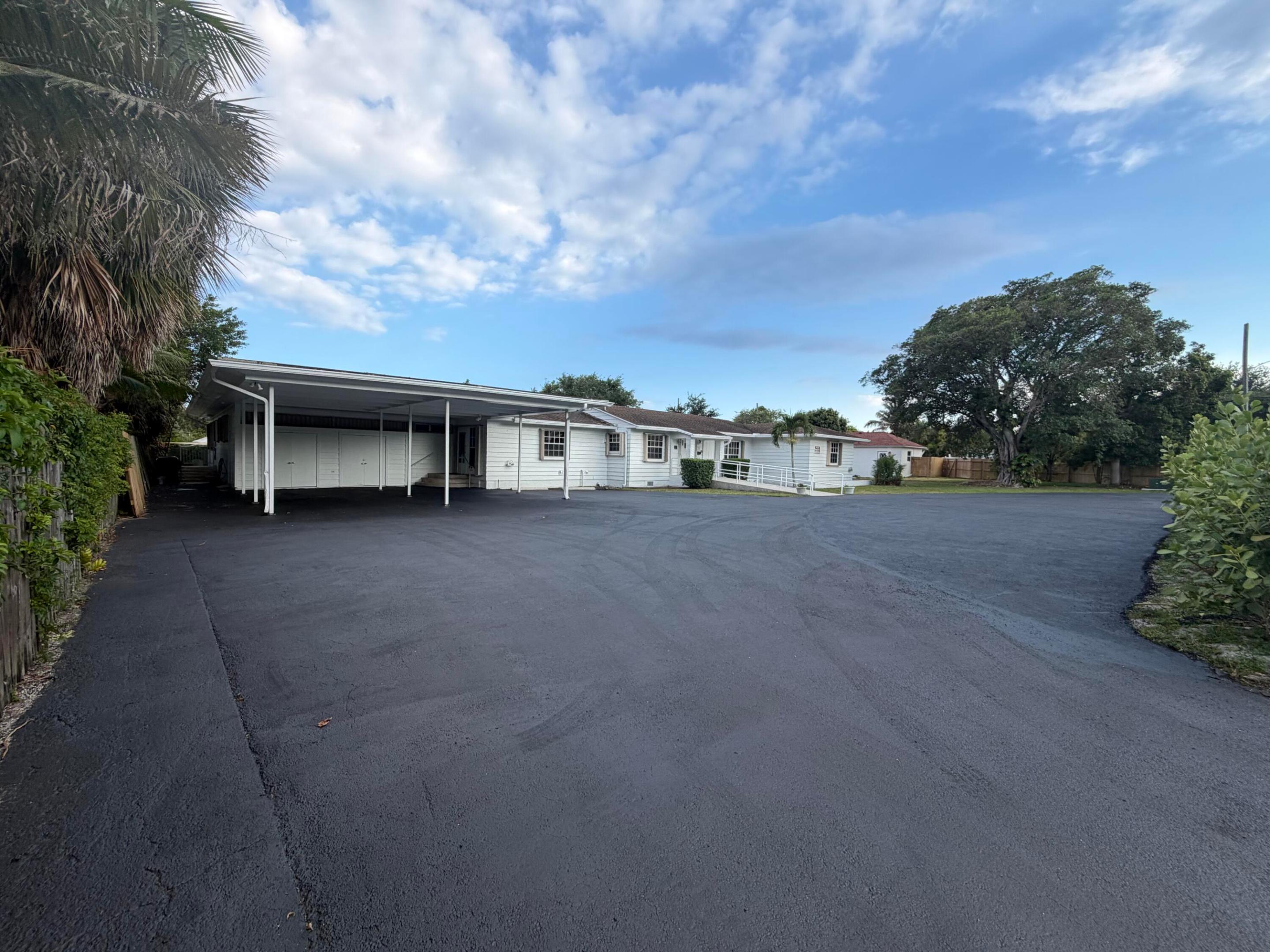 202 Palm Court, Delray Beach, FL 33444, Delray Beach