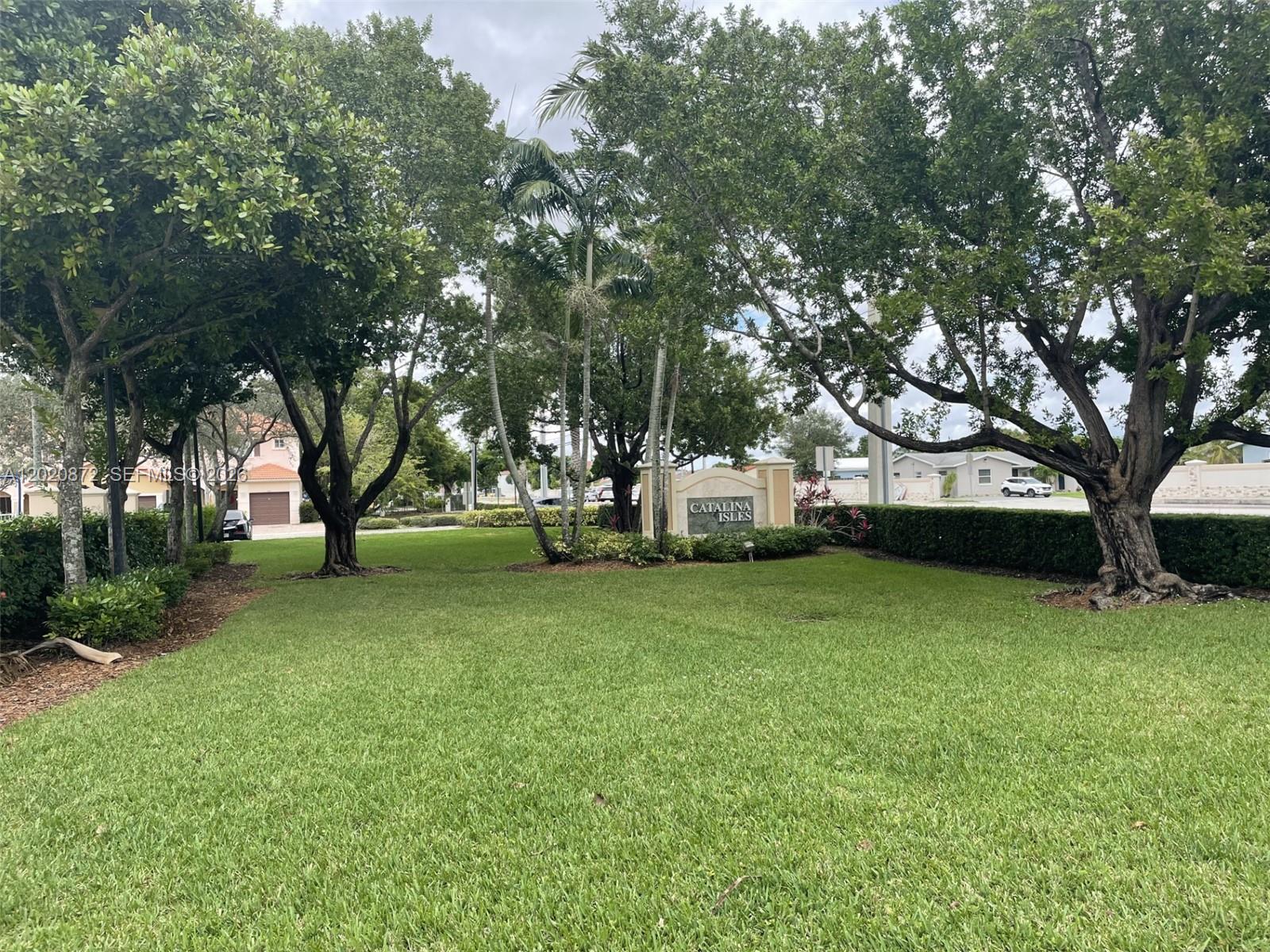 8835 S Isles Circle, Tamarac, FL 33321, Tamarac