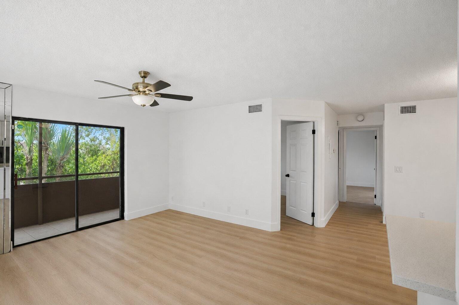 588 Trace Circle 102, Deerfield Beach, FL 33441 photo 3