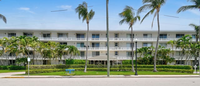 139 Sunrise Avenue, Palm Beach, FL 33480