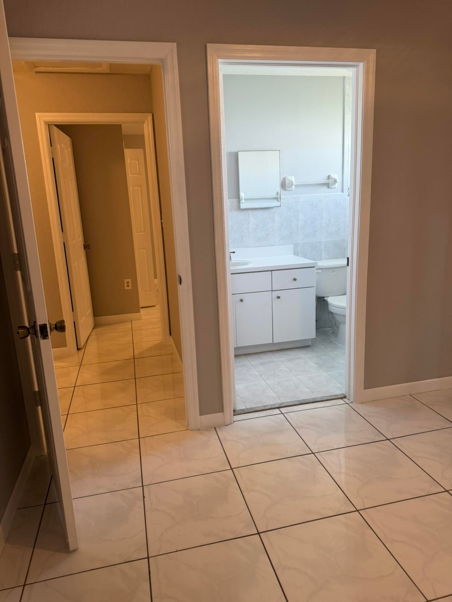 663 S Biscayne River Drive, Miami, FL 33169 photo 10