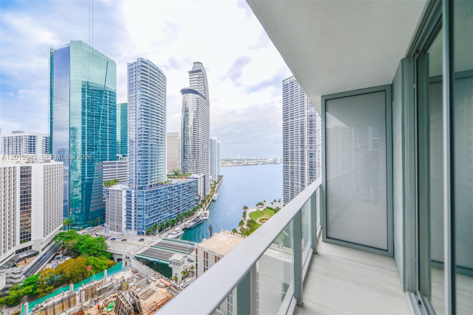 77 5th Street 2604, Miami, FL 33131, Miami