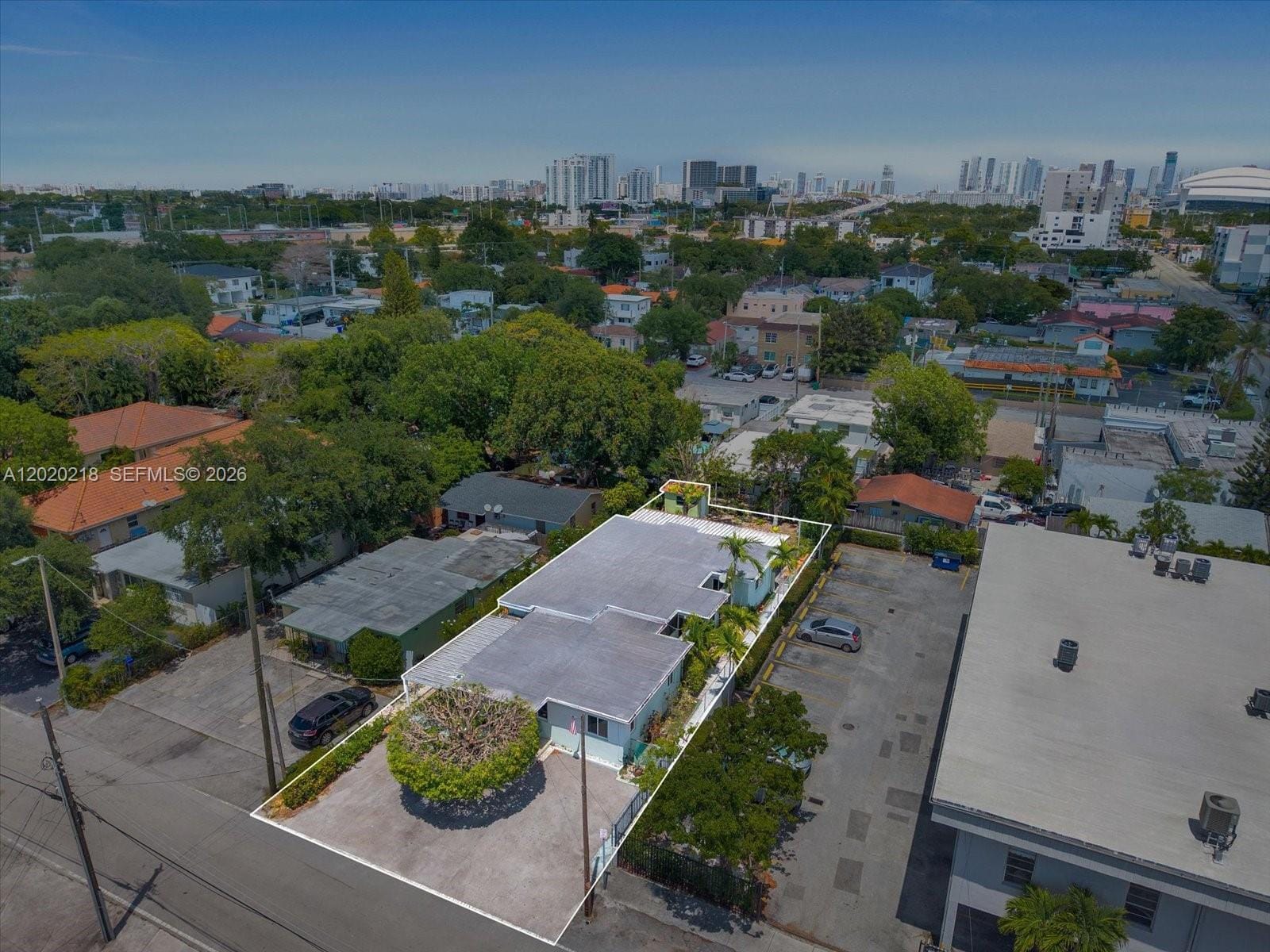 725 NW 24th Court, Miami, FL 33125 photo 3