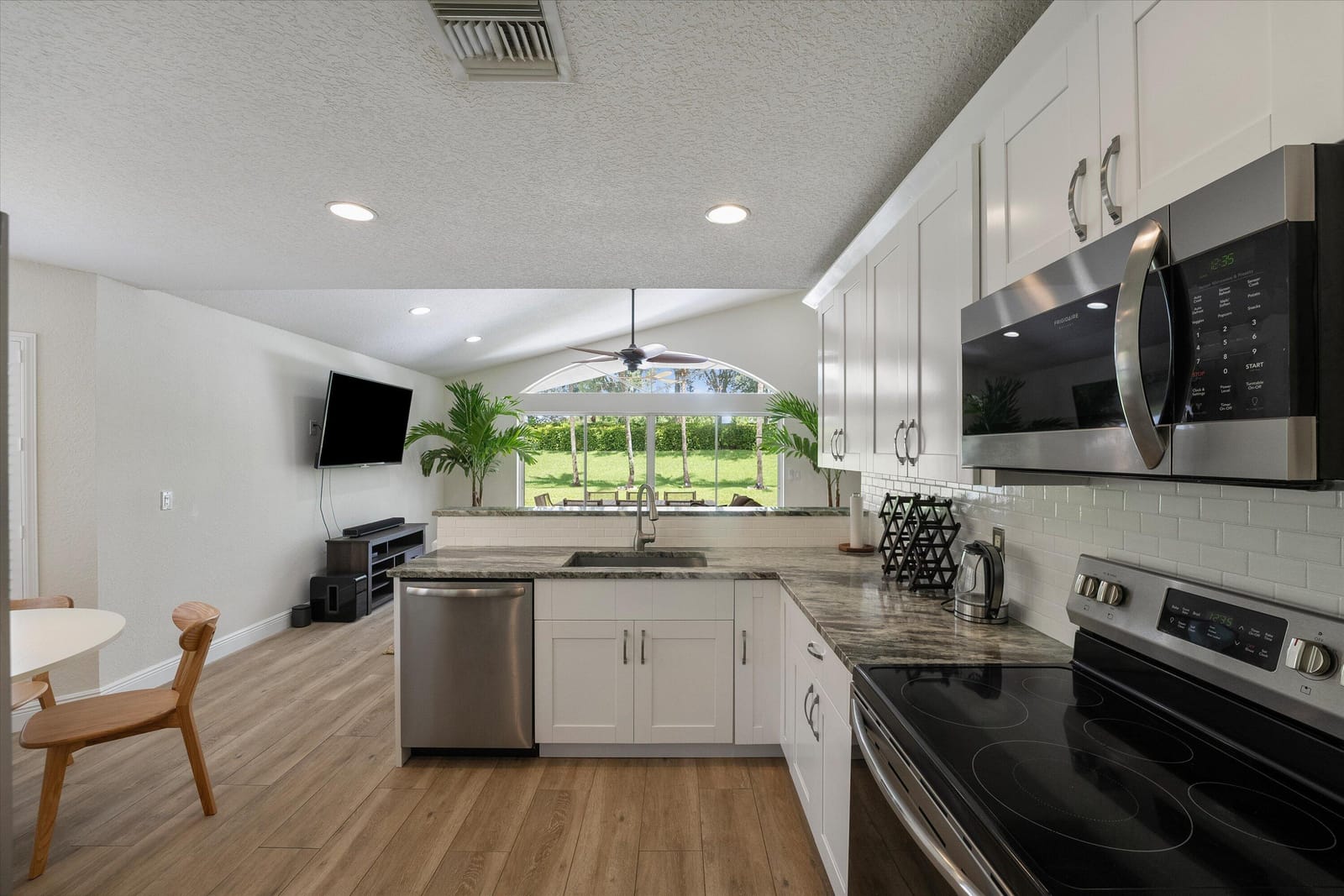 4033 Bluff Harbor Way — photo 5