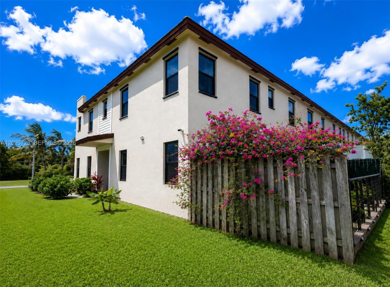 20636 NE 5th Place, Miami, FL 33179 photo 5