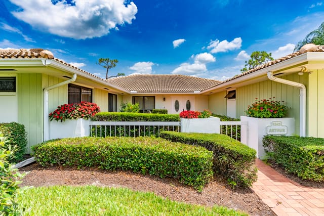 1543 SW Troon Circle, Pipers Landing, Palm City, FL