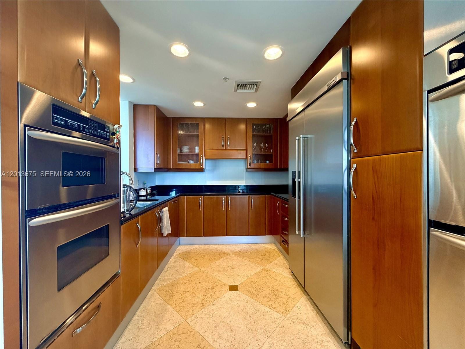 19400 Turnberry Way 731 — photo 4
