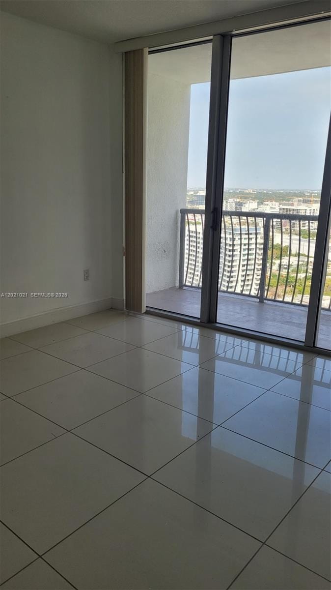 1750 N Bayshore Drive 3311 — photo 2