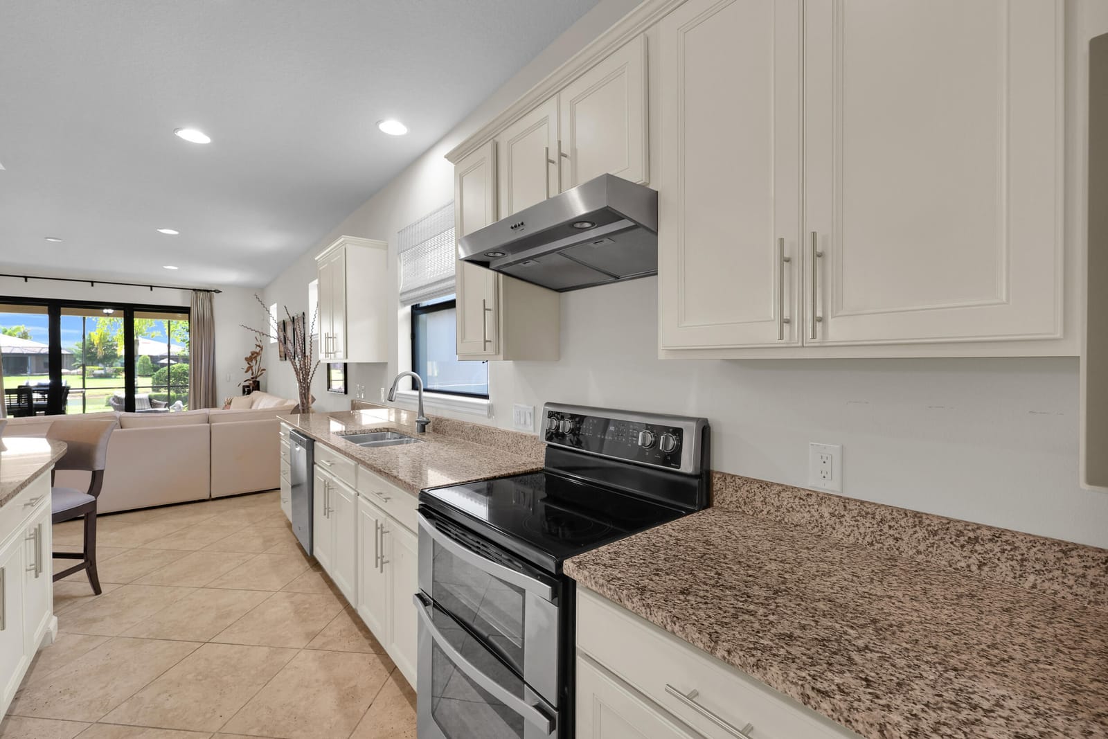 5040 Pendelton Square, Vero Beach, FL 32967 photo 8