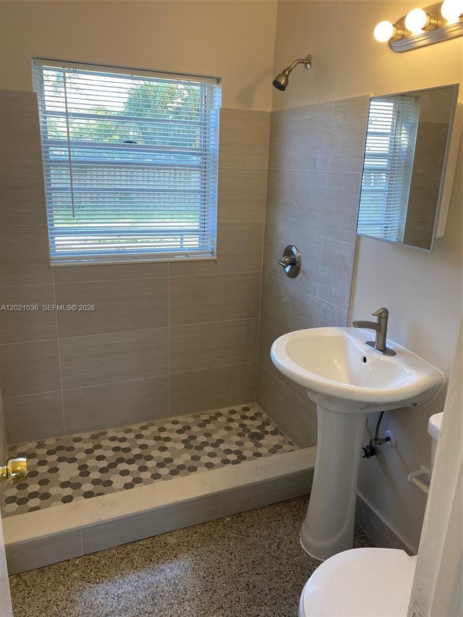 2325 N 25th Avenue 2325 — photo 12