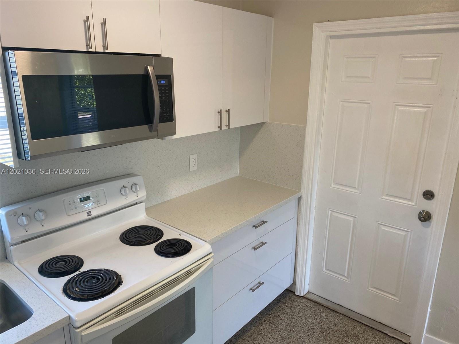 2325 N 25th Avenue 2325 — photo 5