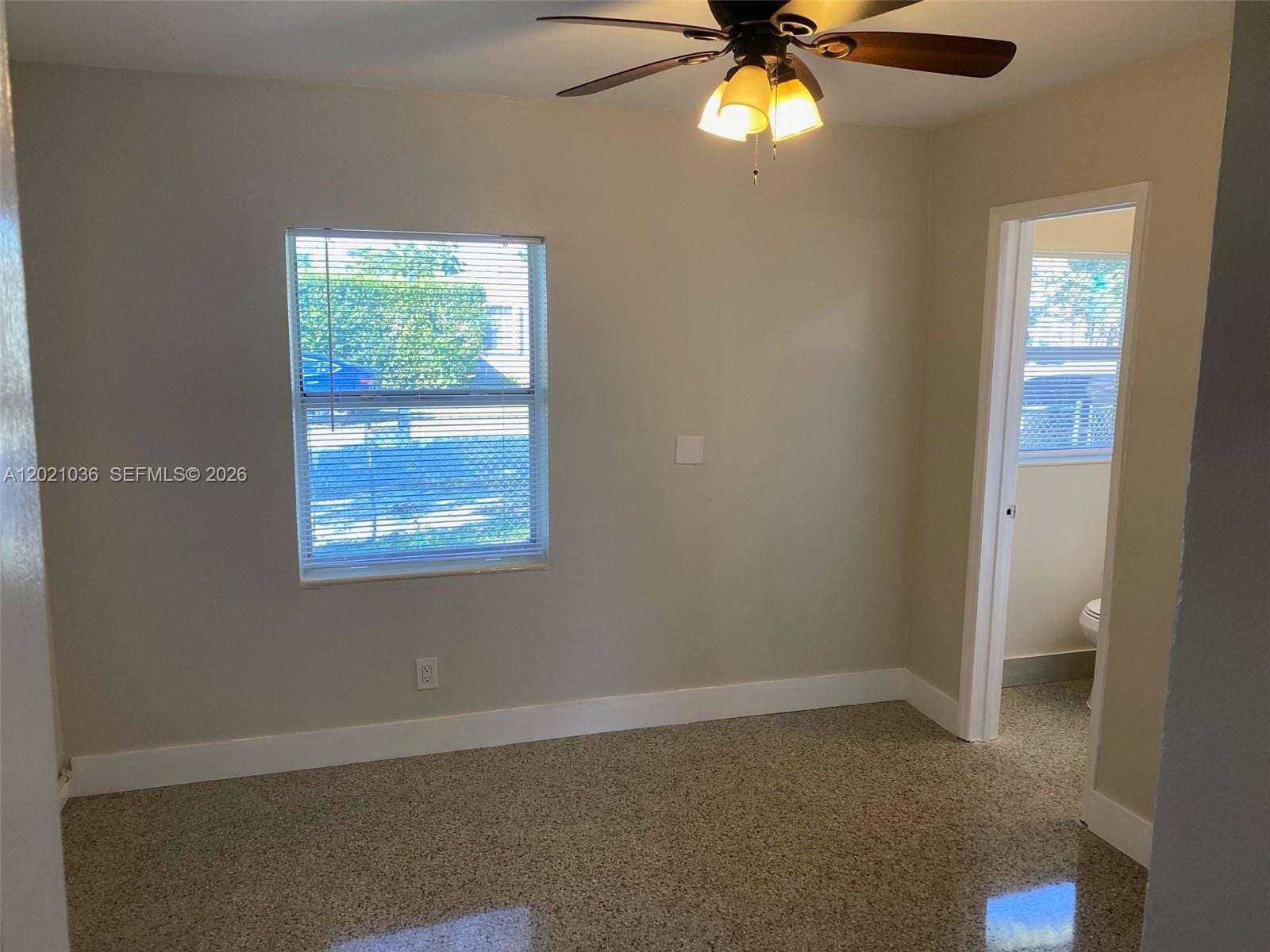 2325 N 25th Avenue 2325 — photo 9