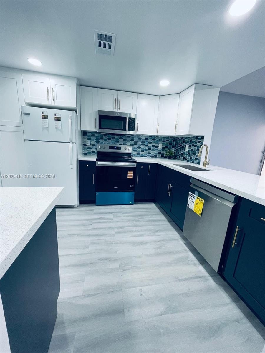 9175 SW 77th Avenue 306 — photo 6