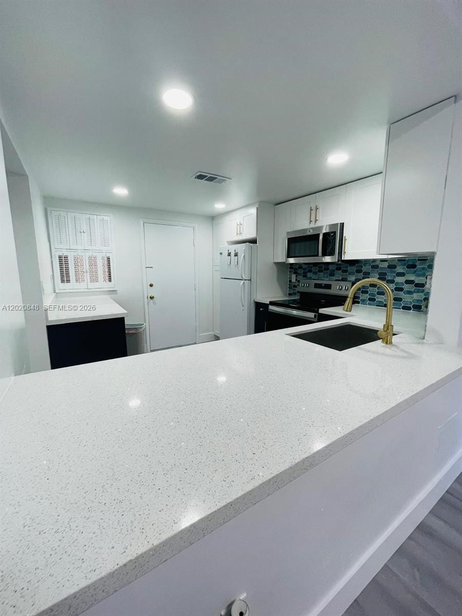 9175 SW 77th Avenue 306 — photo 7