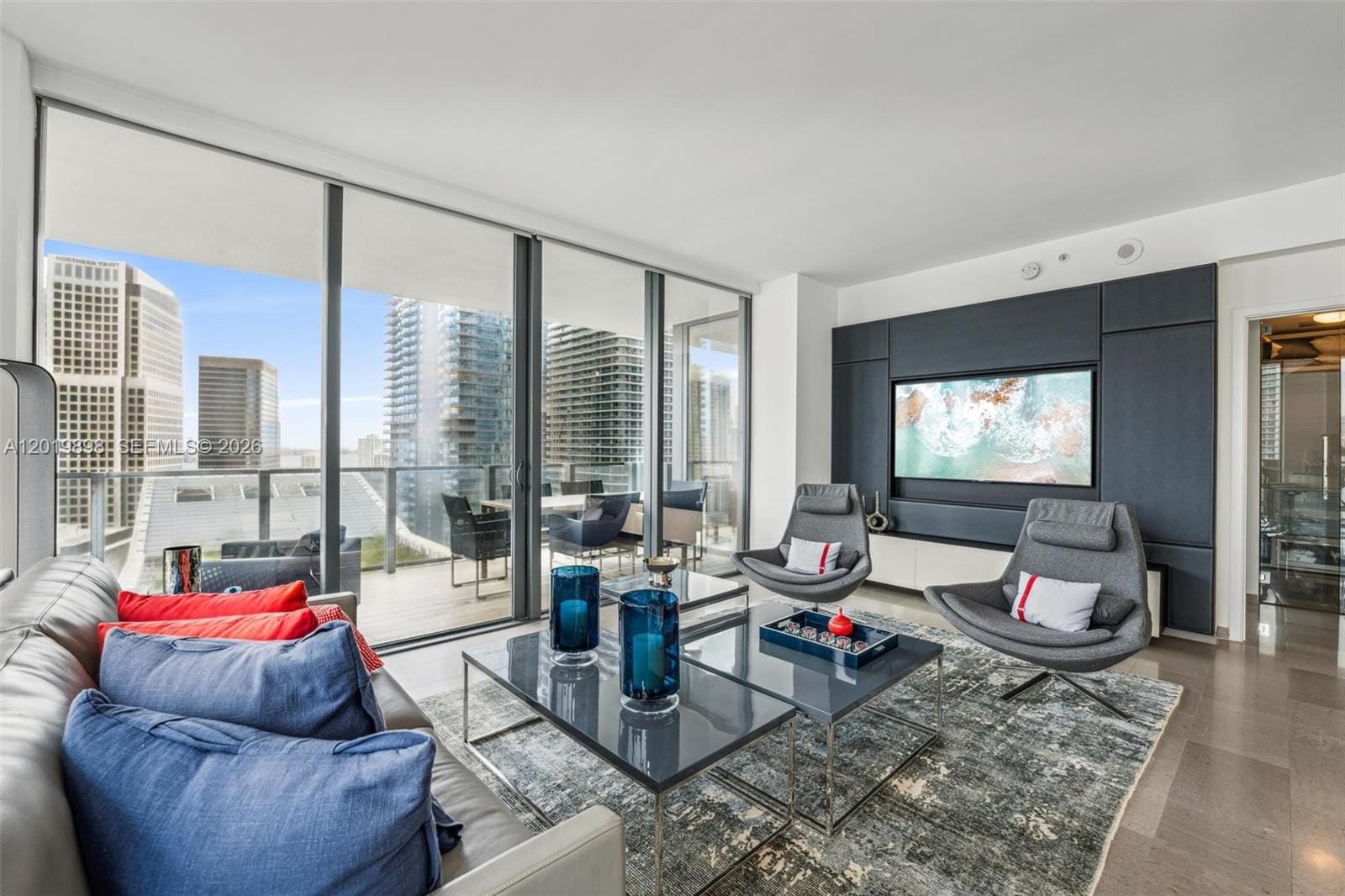 88 SW 7th Street 2111, Miami, FL 33130 photo 13