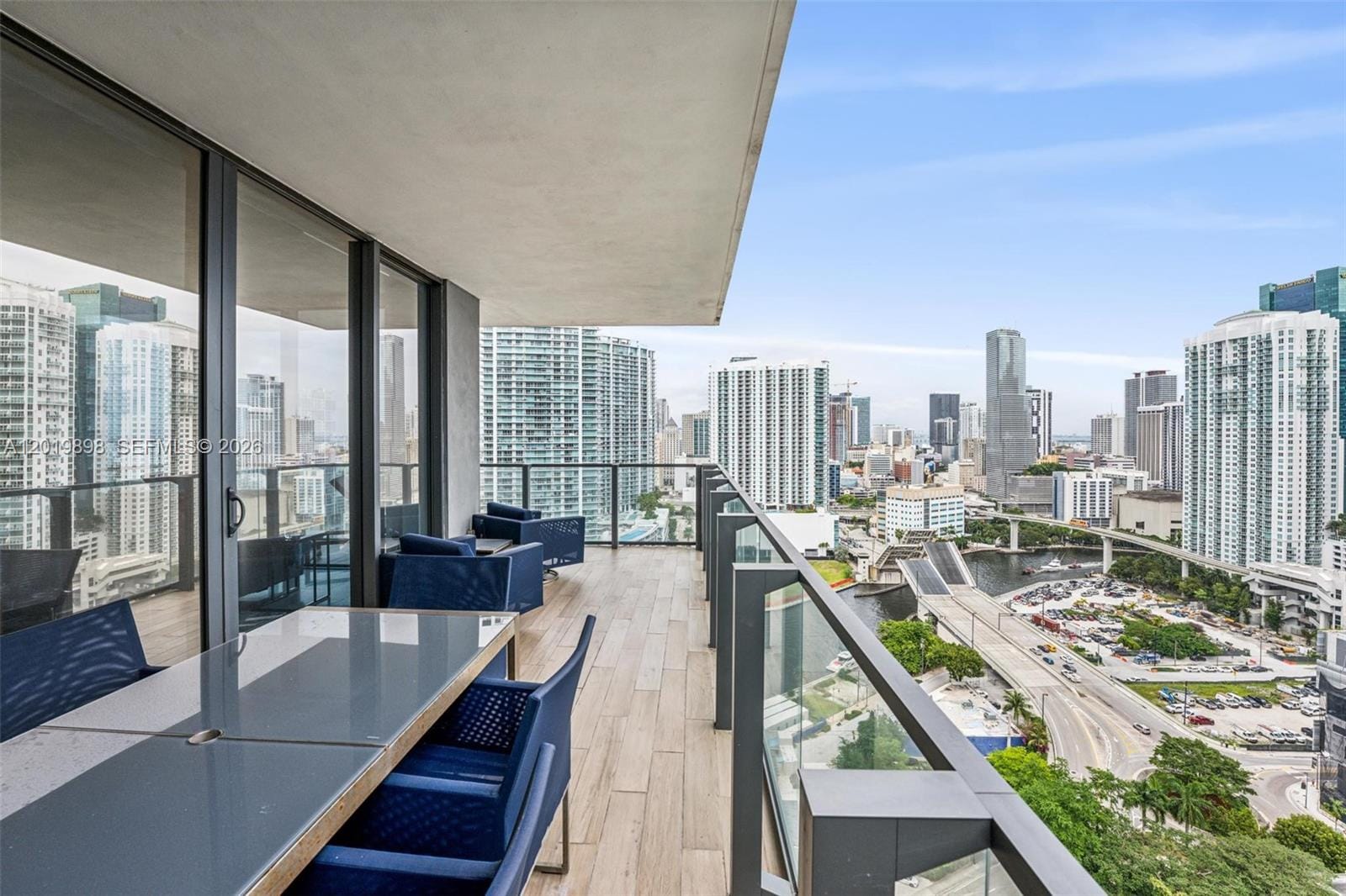 88 SW 7th Street 2111, Miami, FL 33130 photo 3