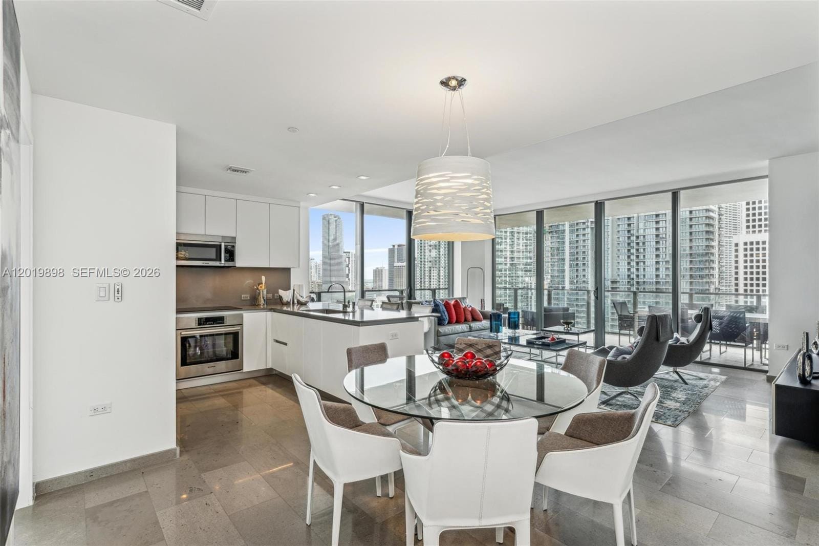 88 SW 7th Street 2111, Miami, FL 33130 photo 10