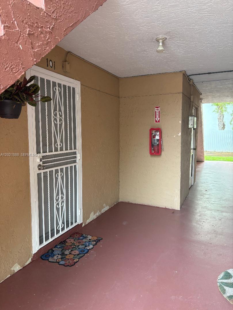 220 NW 107th Avenue 101, Miami, FL 33172, Miami
