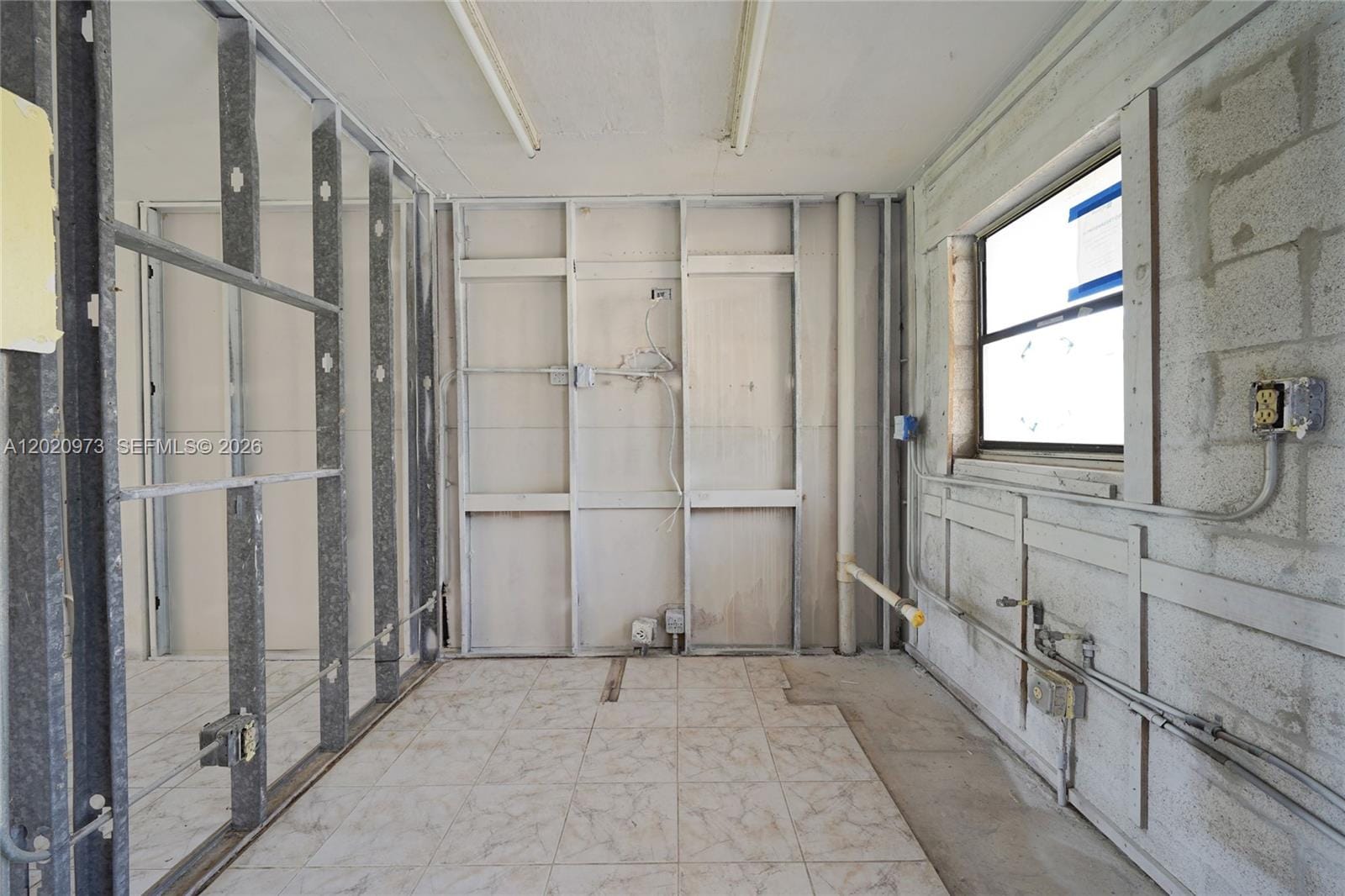 10466 Sunrise Lakes Boulevard 107, Sunrise, FL 33322 photo 4