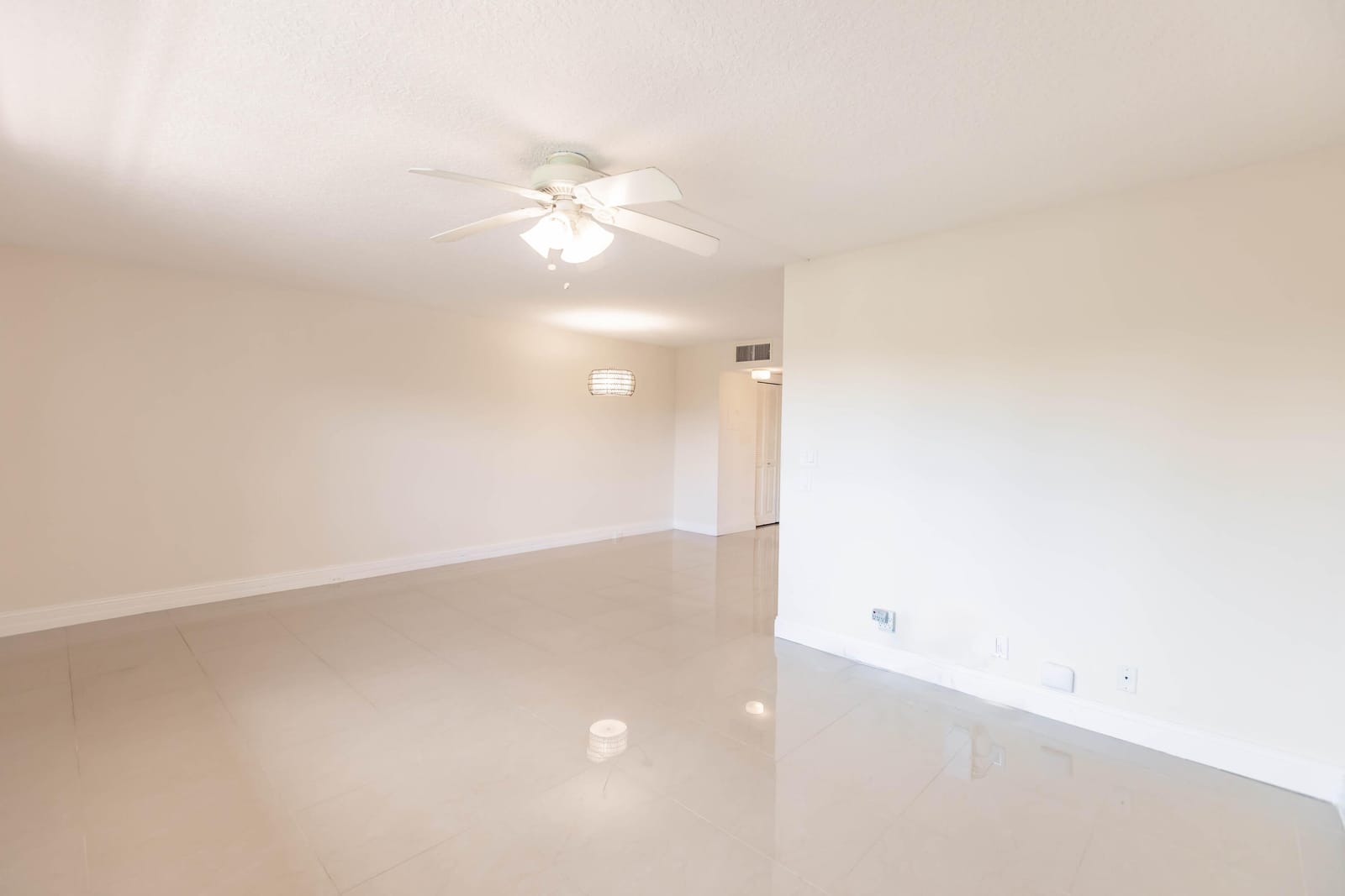 4302 Martinique Circle H3 — photo 11
