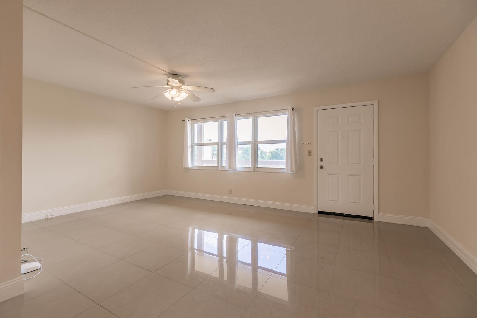 4302 Martinique Circle H3 — photo 3