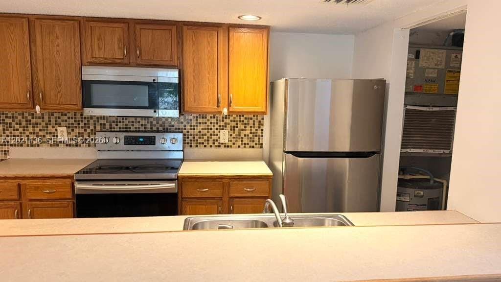 9909 Westwood Drive 23-1 — photo 8