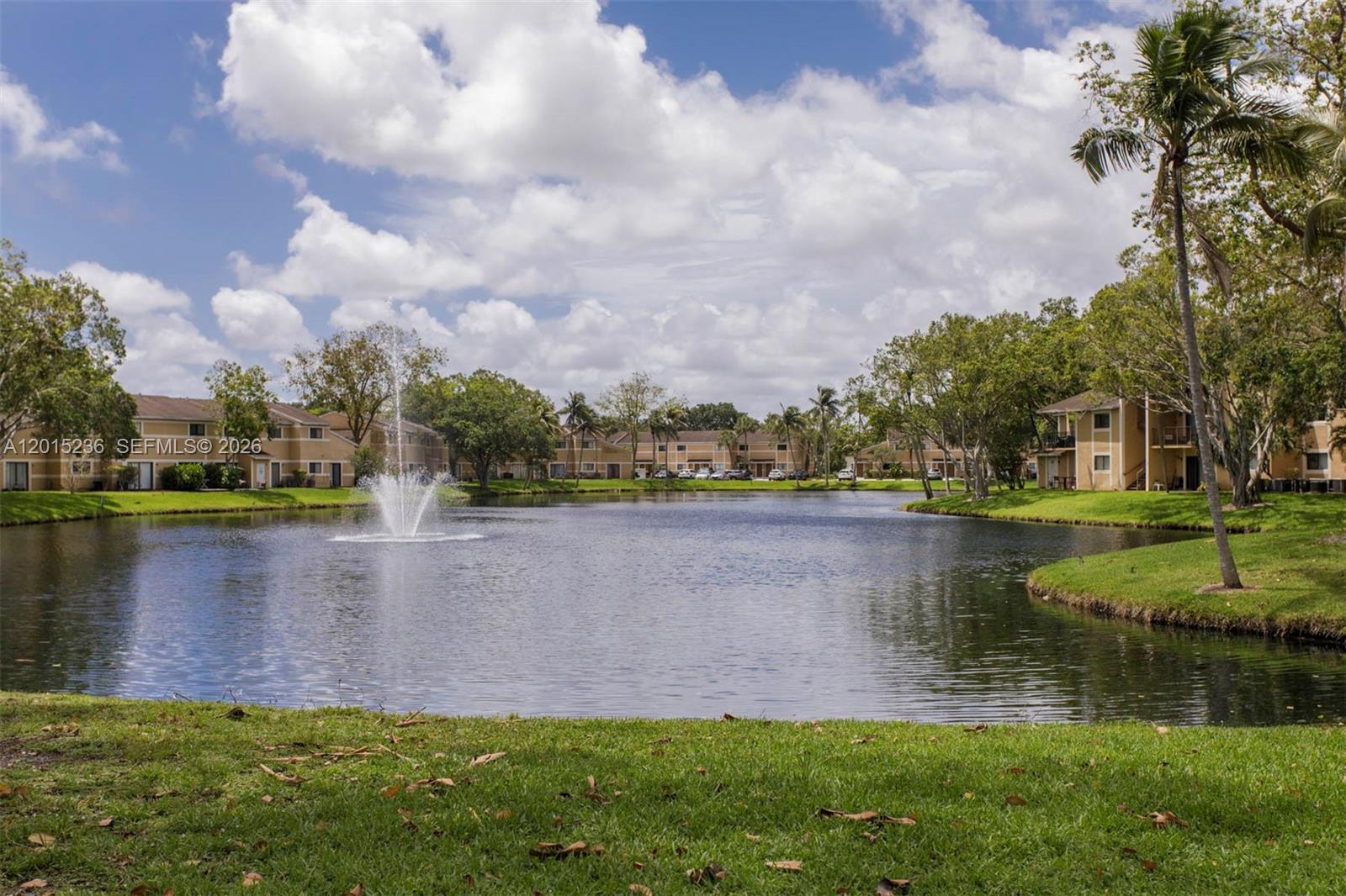 400 Palm Circle W 102, Pembroke Pines, FL 33025, Pembroke Pines