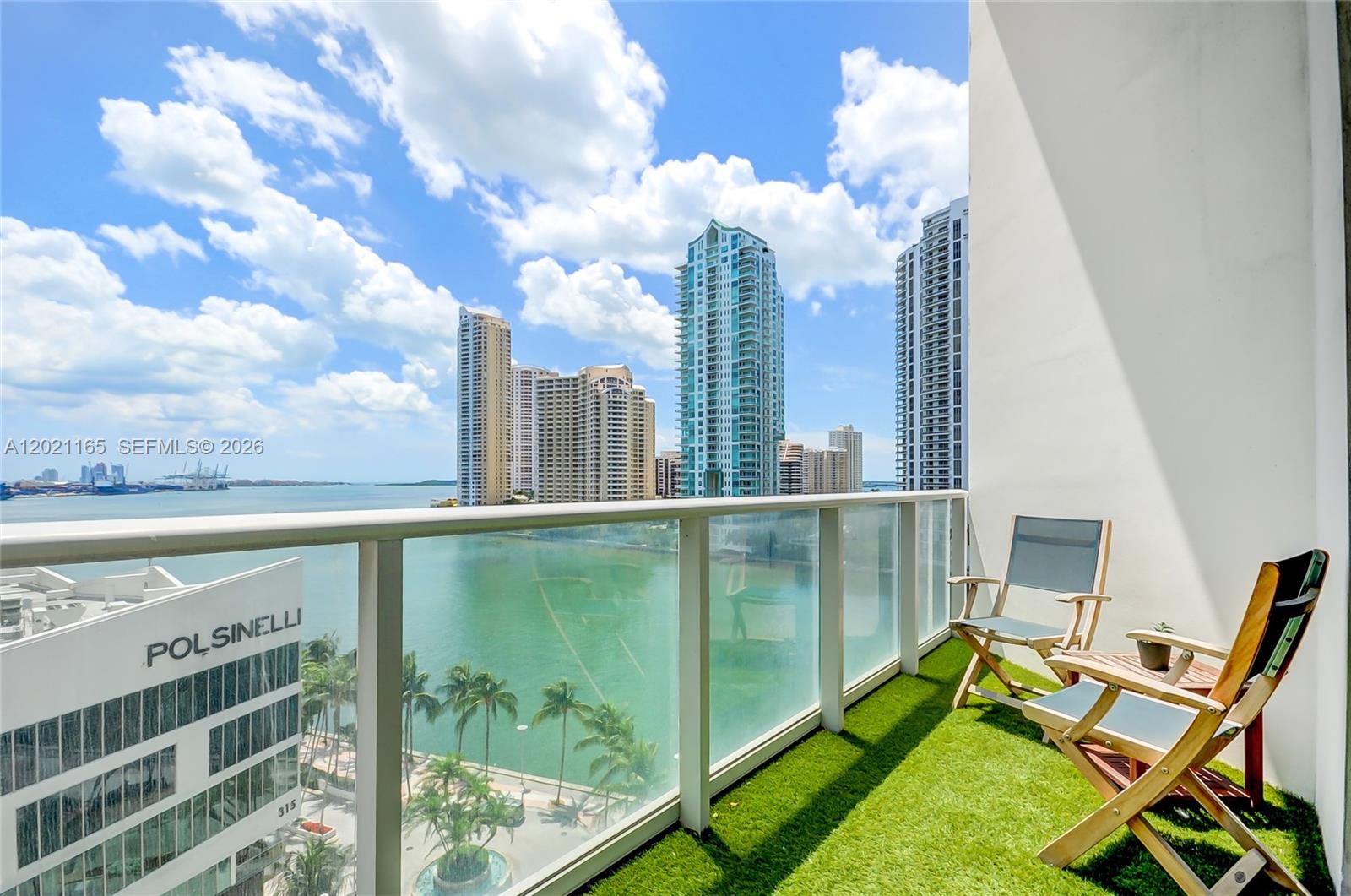 300 S Biscayne Bluv L-1022 L-1022, Miami, FL 33131, Miami