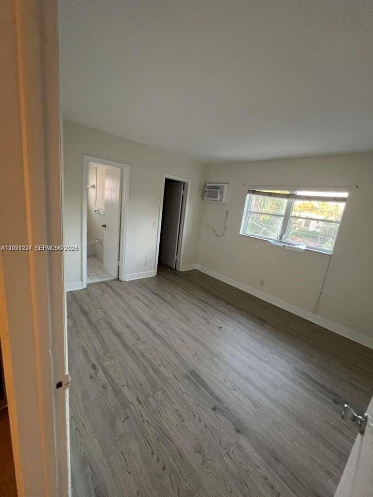 1100 NE 9th Avenue 305 — photo 7