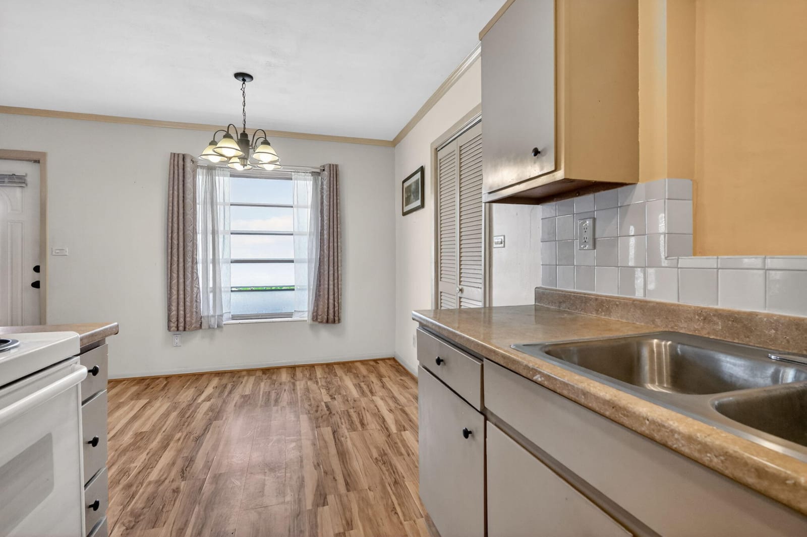 20131 NW 14th Place, Miami Gardens, FL 33169 photo 11