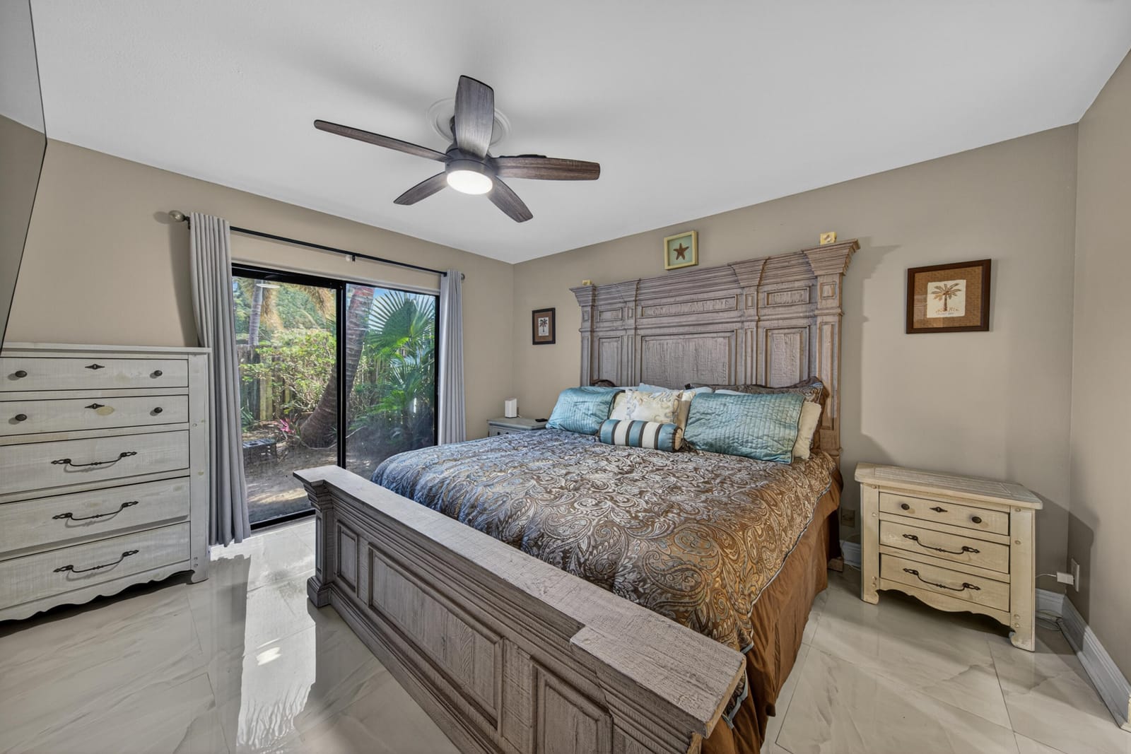 1036 E Lakes Drive — photo 11