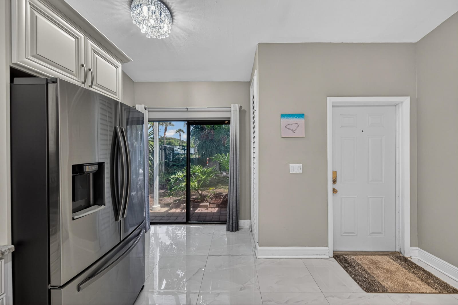 1036 E Lakes Drive — photo 7