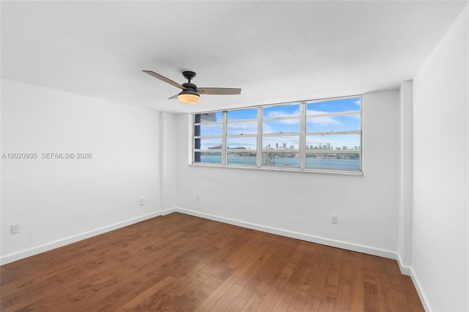 800 W Ave 527 527, Miami Beach, FL 33139 photo 14