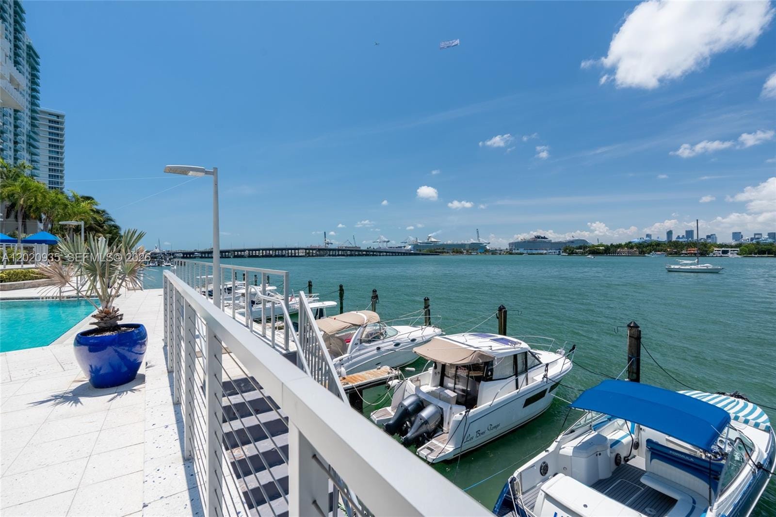 800 W Ave 527 527, Miami Beach, FL 33139 photo 22