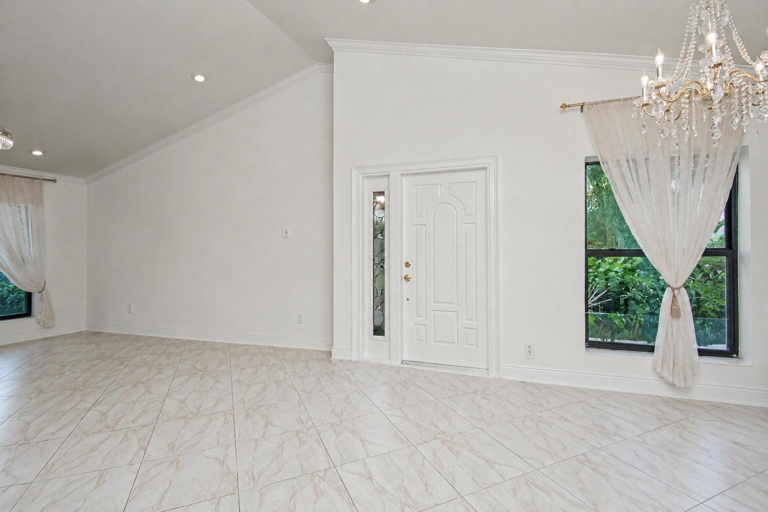 9708 Erica Court — photo 12