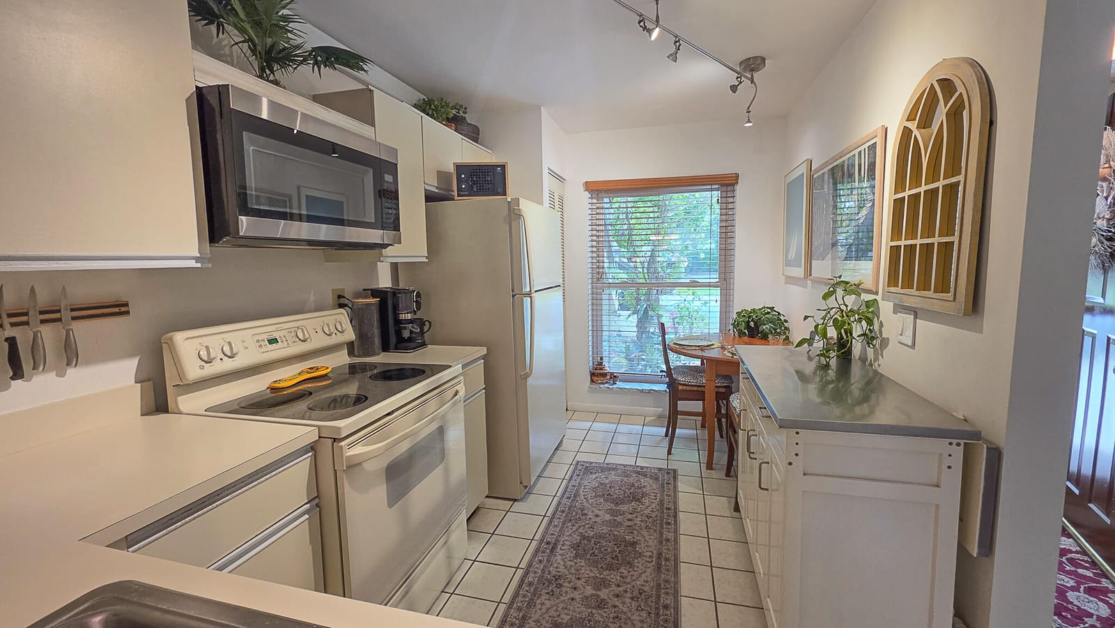 3349 Perimeter Drive — photo 9