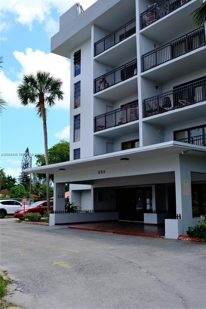 650 NE 149th Street 407A, Miami, FL 33161, Miami