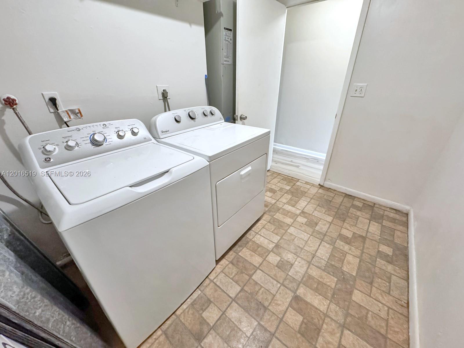 8670 Bridle Path Court 111A, Davie, FL 33328 photo 22