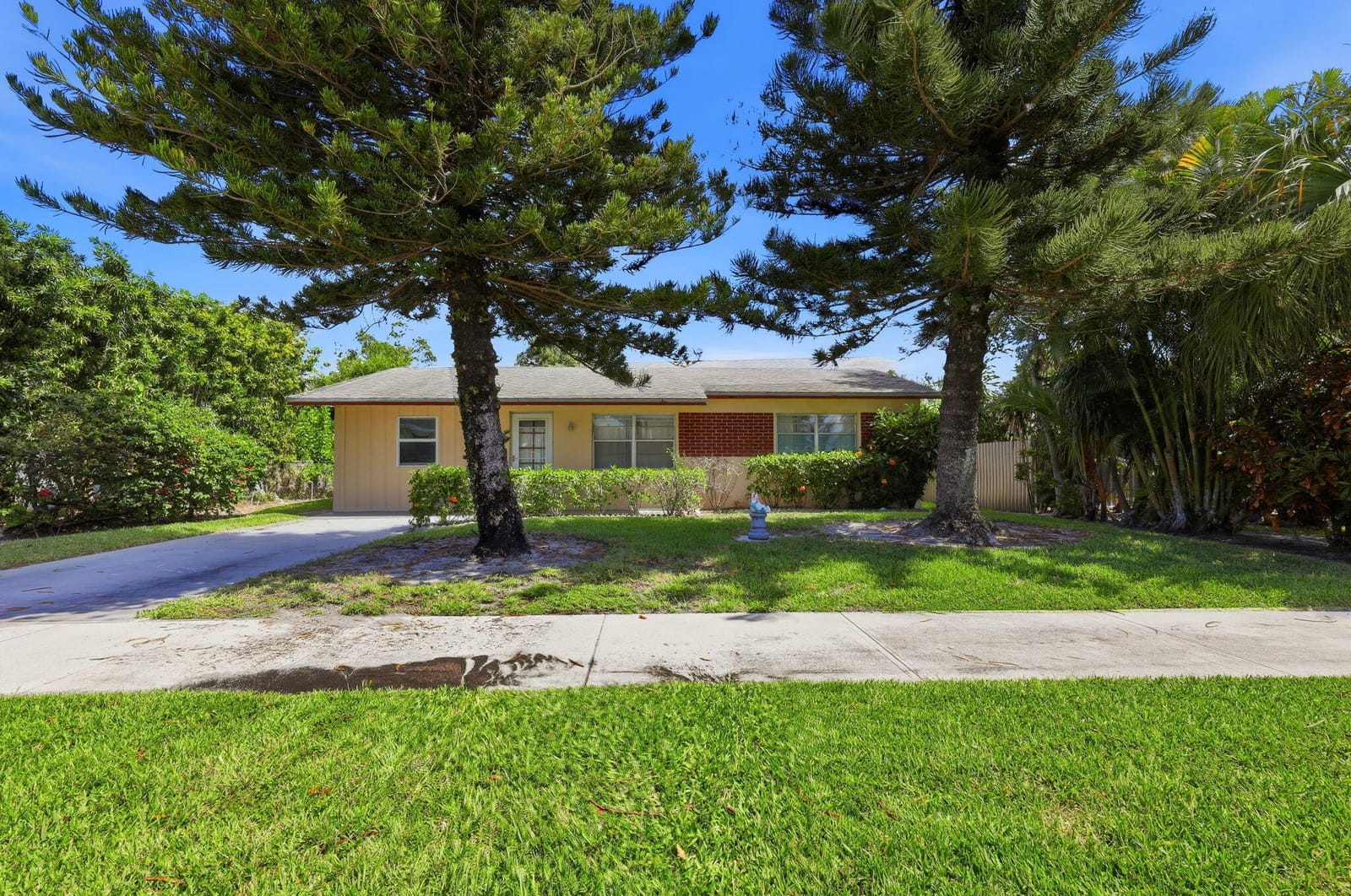 115 SE 11th Avenue, Boynton Beach, FL 33435 photo 2