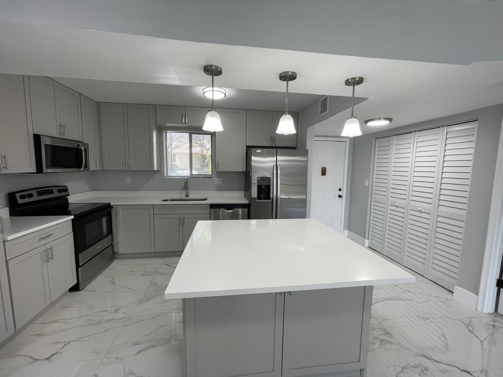 9509 SW 1st Court — photo 5