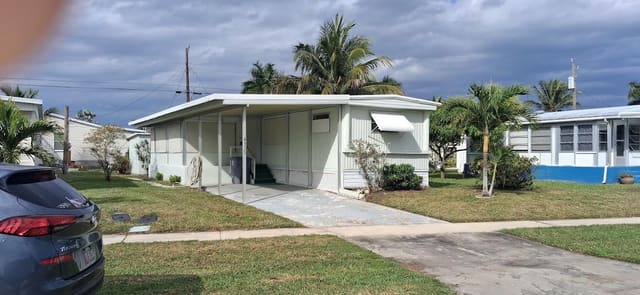 4135 Meadow View Drive, sold in Northern Pines Mobile Home Park 6, Boynton Beach, FL