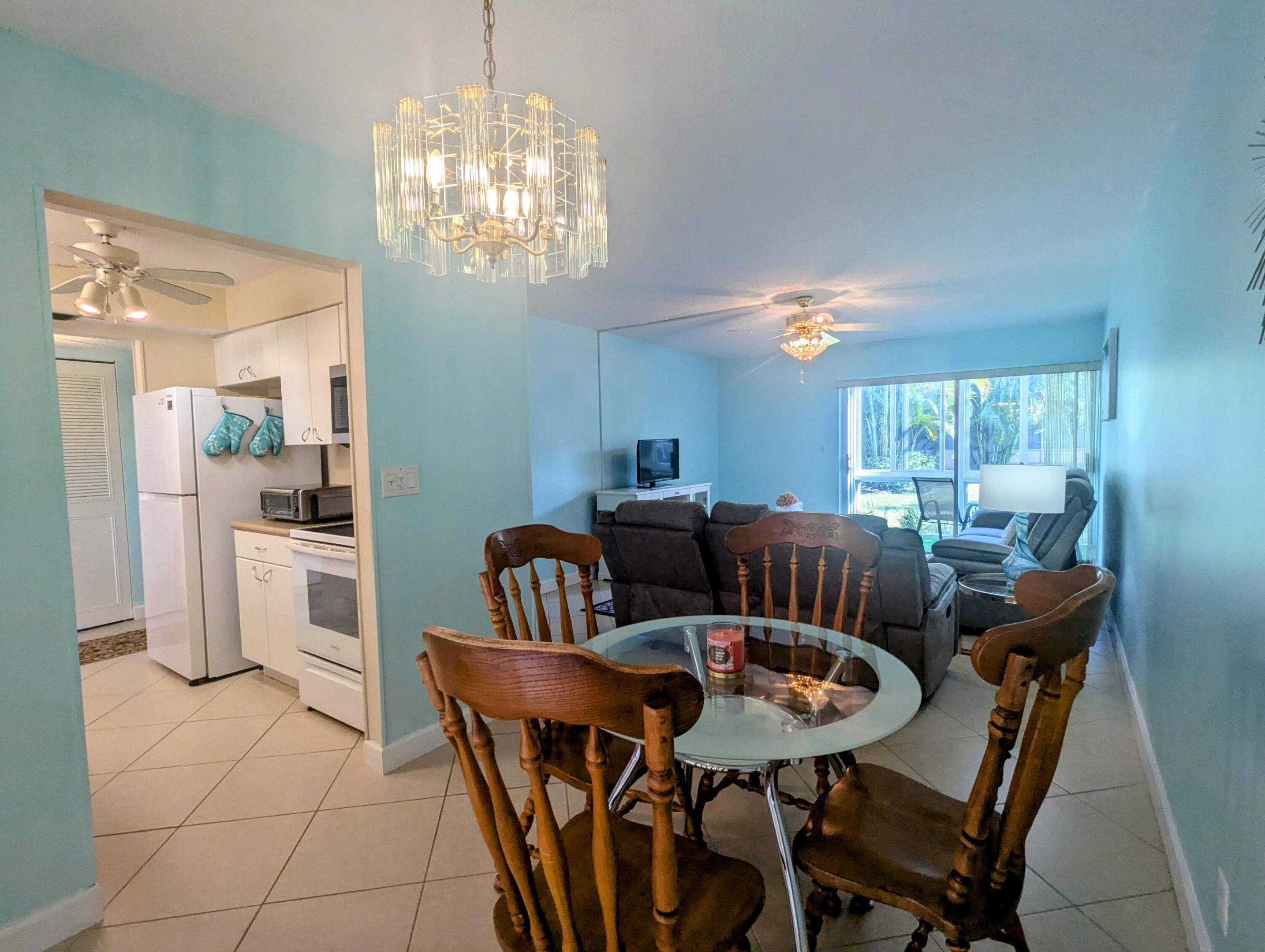 23 Golfs Edge A, West Palm Beach, FL 33417, West Palm Beach