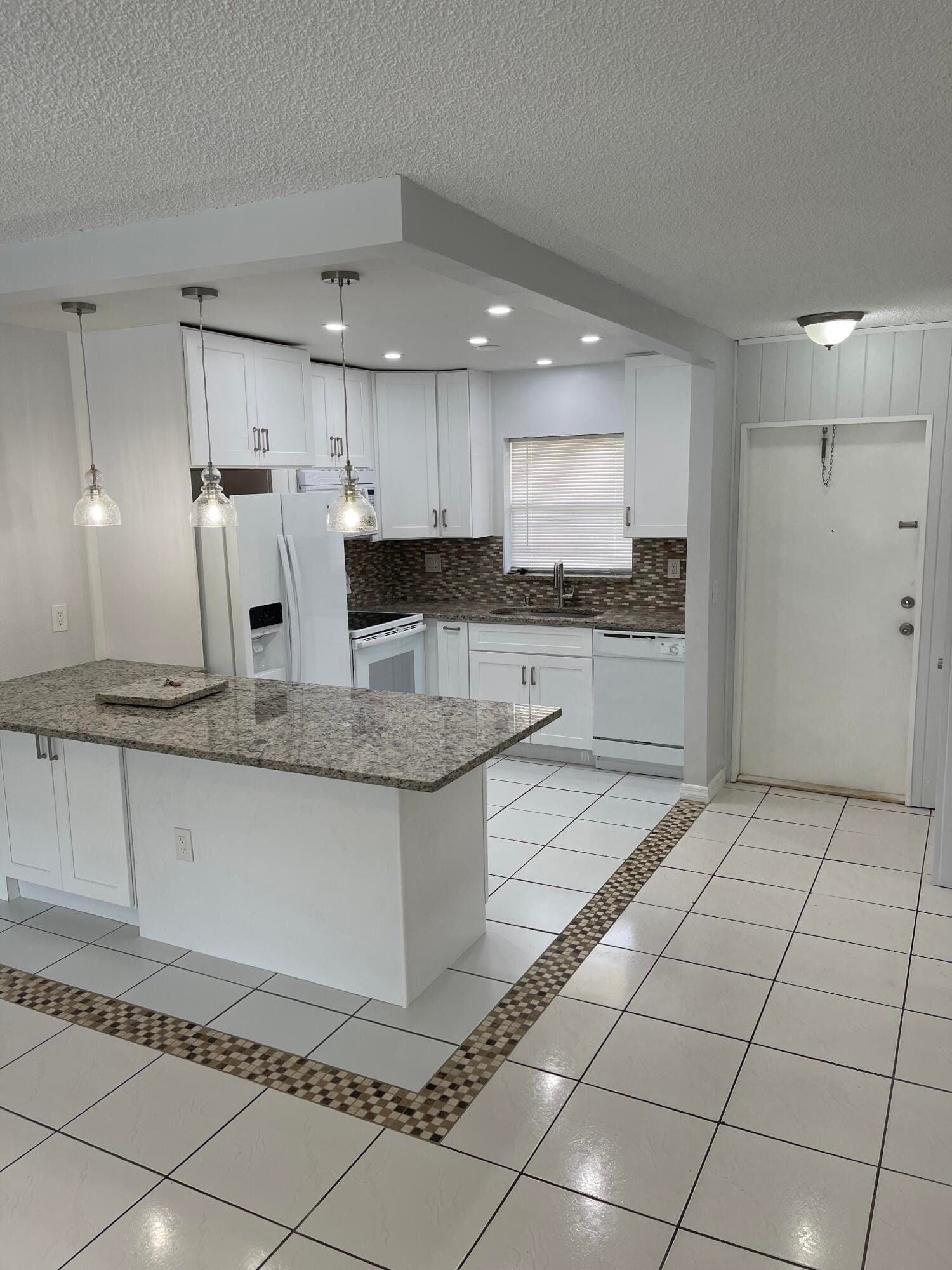 440 SE 2nd Avenue 5, Deerfield Beach, FL 33441 photo 2