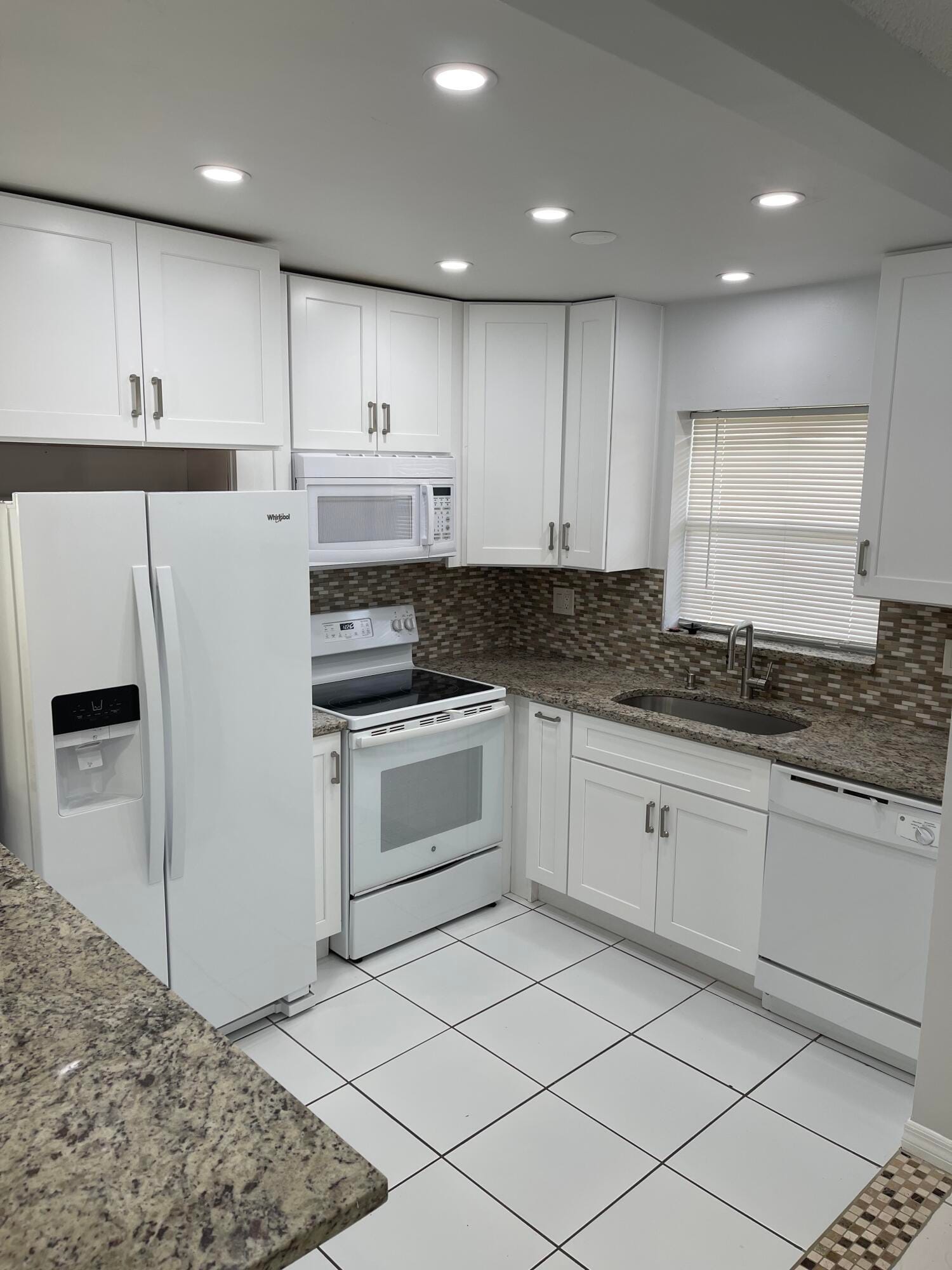 440 SE 2nd Avenue 5, Deerfield Beach, FL 33441 photo 9