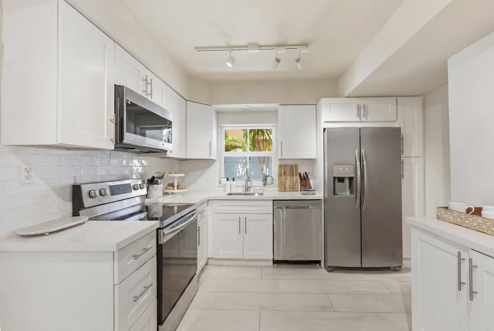 1020 SW 18th Court, Fort Lauderdale, FL 33315 photo 4