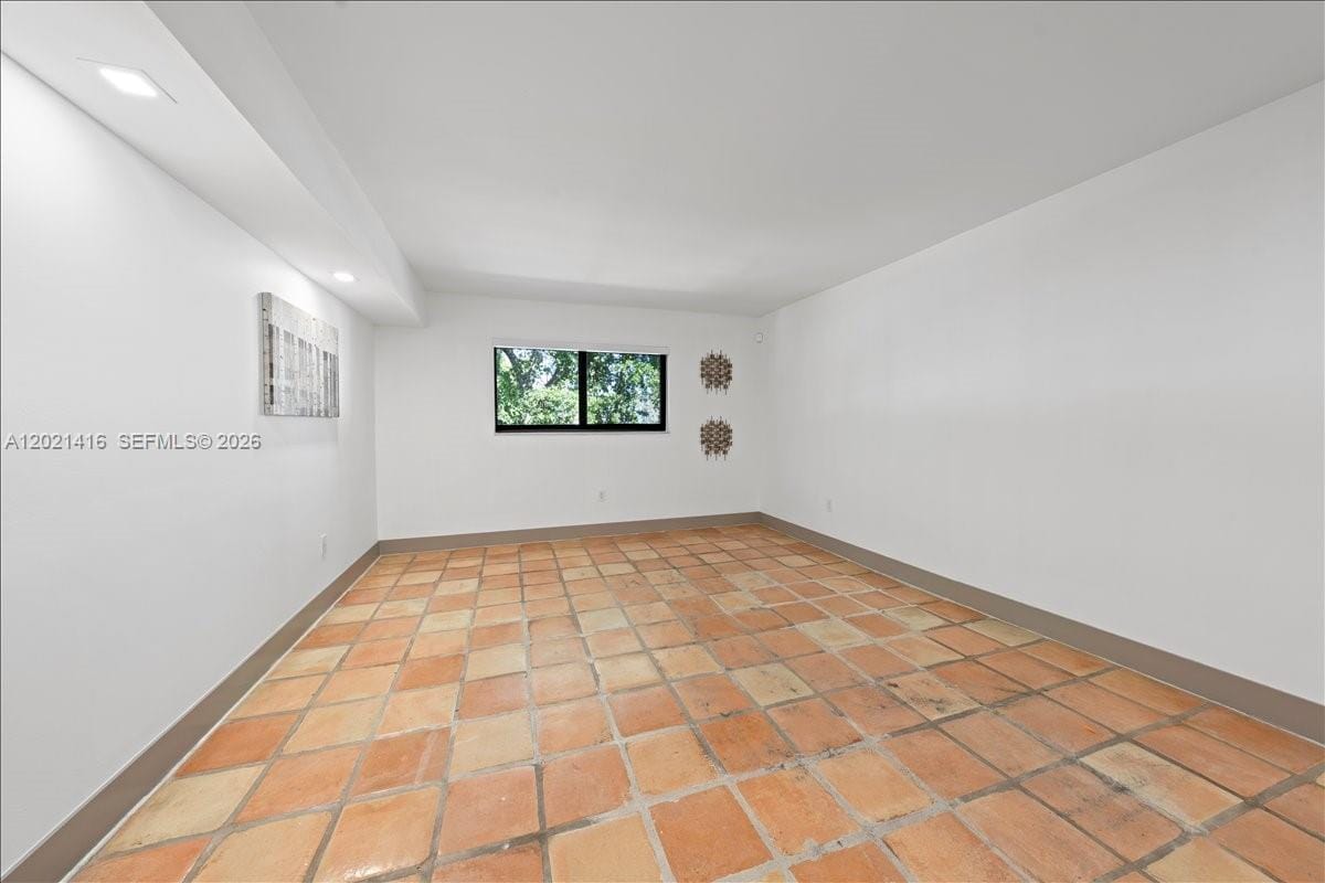 5750 Turin Street 207, Coral Gables, FL 33146 photo 8