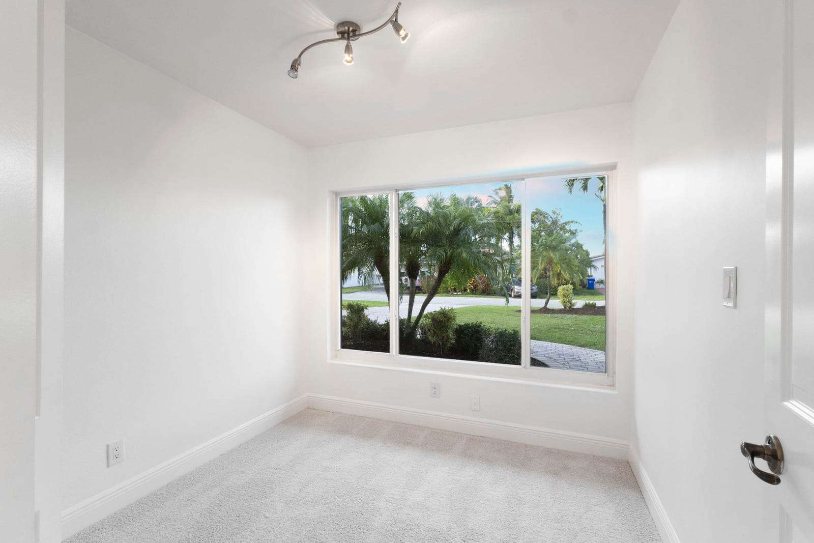 2940 NE 18th Street — photo 7