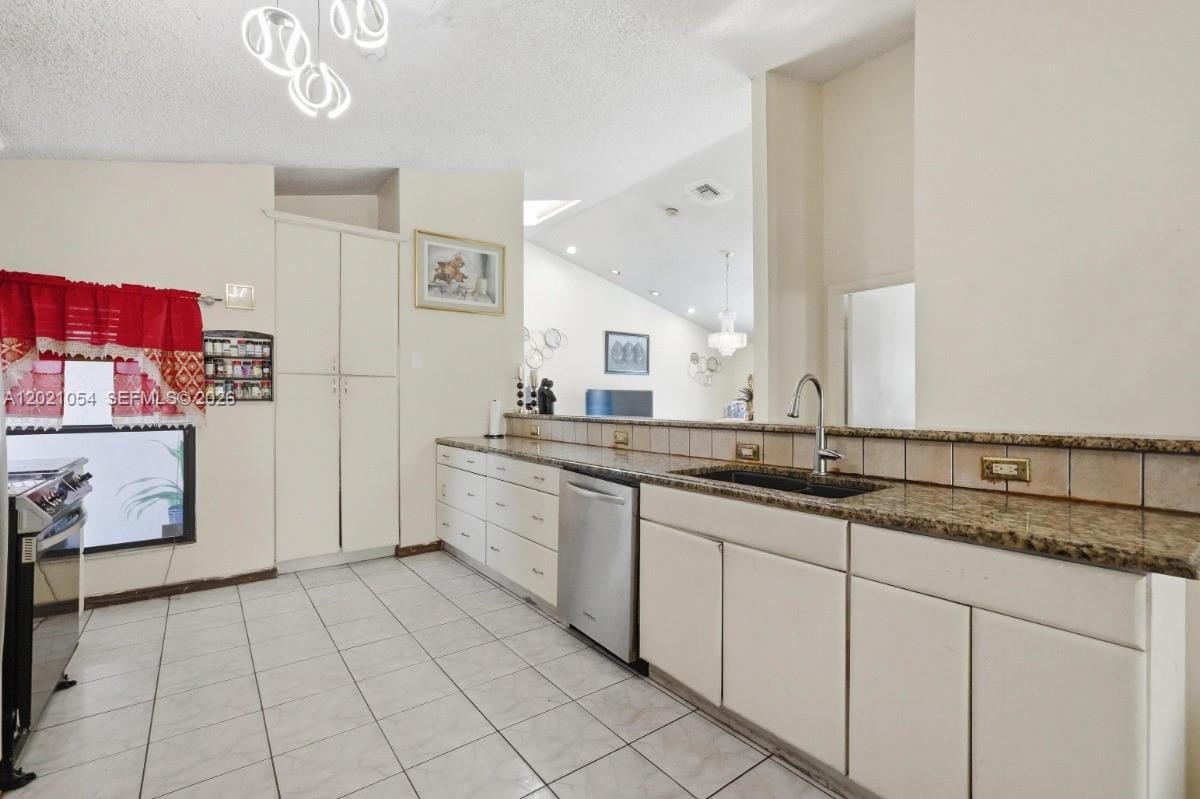 4080 NW 1st Place — photo 7