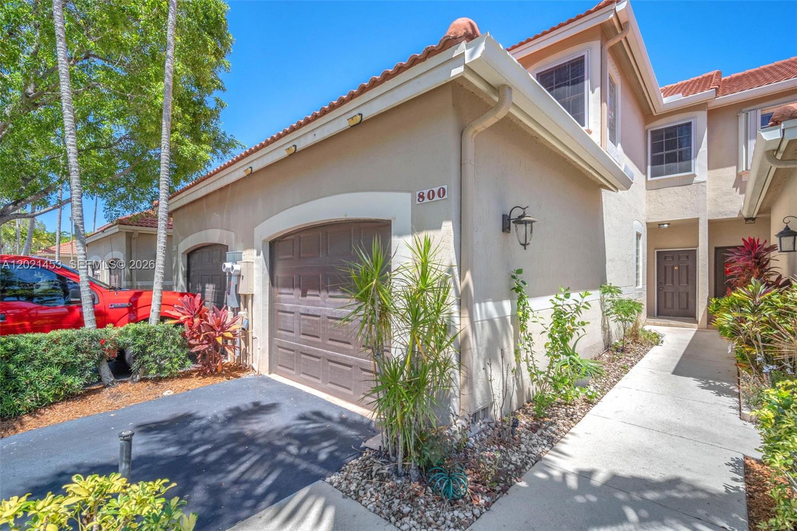 800 Sorrento Drive 2, Weston, FL 33326, Weston